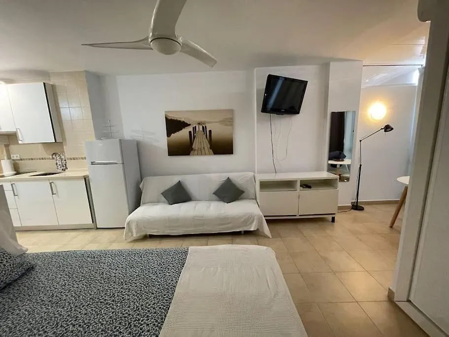 Aguila Beach 115 بينالماذينا